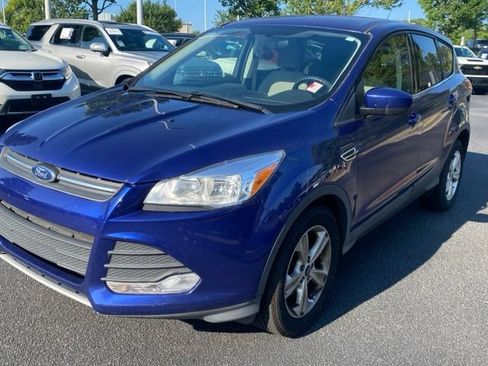 Used 2016 Ford Escape SE FWD image 9