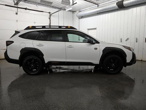 Used 2022 Subaru Outback Wilderness image 38
