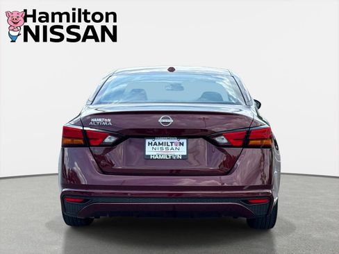 Used 2025 Nissan Altima 2.5 SV FWD image 3
