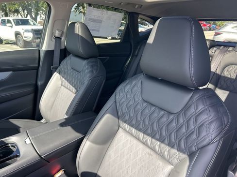 New 2026 Nissan Murano Platinum w/ Cargo Package AWD/4WD image 22