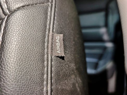 Used 2017 Chevrolet Silverado 1500 LTZ Z71 image 47