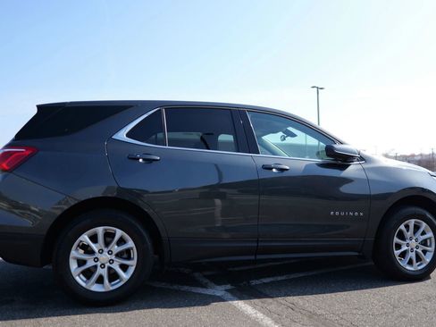 Used 2019 Chevrolet Equinox LT image 9