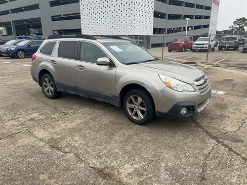Used 2014 Subaru Outback 2.5i Limited w/ Moonroof Package image 4