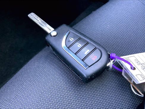 Used 2024 Toyota Corolla LE image 13