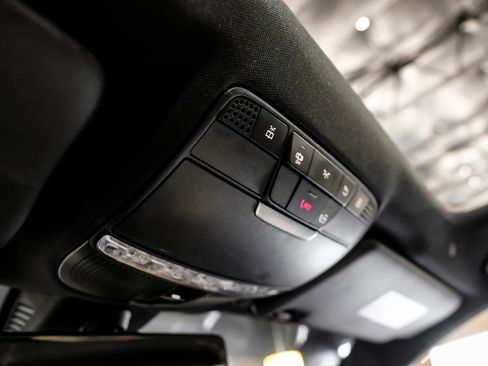 Used 2019 Mercedes-Benz E 300 4MATIC image 22