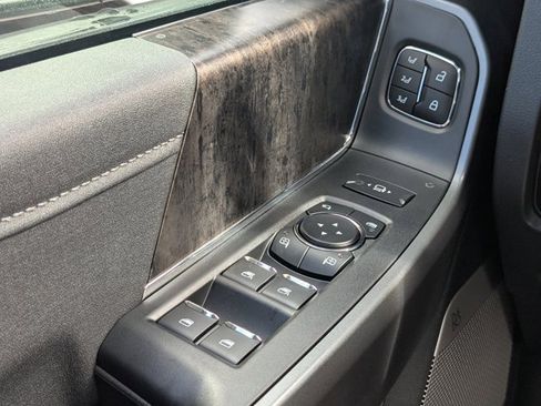 New 2026 Ford F350 Lariat w/ Black Appearance Package image 21