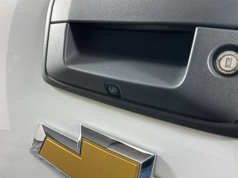 Used 2019 Chevrolet Silverado 2500 LT w/ LT Convenience Package image 8