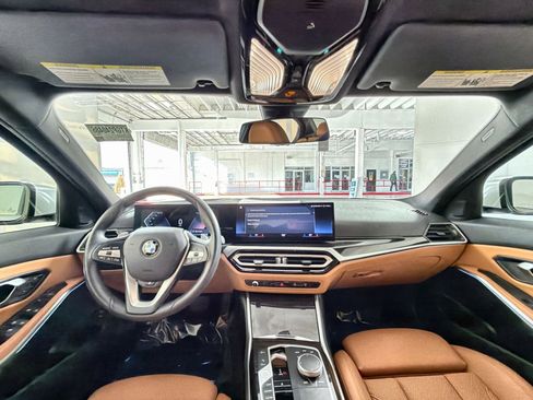 Used 2024 BMW 330i xDrive Sedan w/ Premium Package image 23