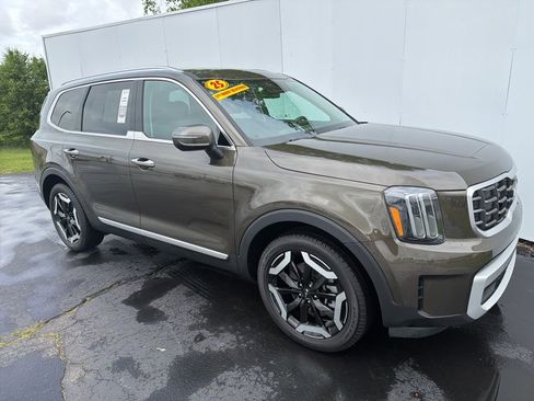 Used 2025 Kia Telluride S AWD/4WD image 4