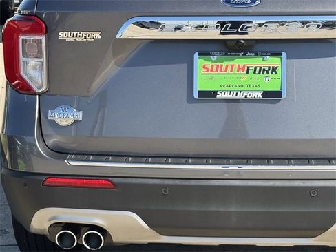 Used 2022 Ford Explorer King Ranch image 6