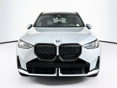 Used 2025 BMW X3 xDrive30i w/ M Sport Package AWD/4WD image 2