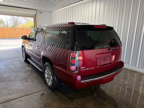 Used 2009 GMC Yukon XL Denali image 2