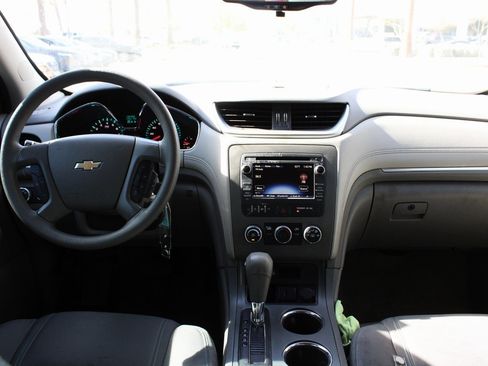 Used 2017 Chevrolet Traverse LS image 13