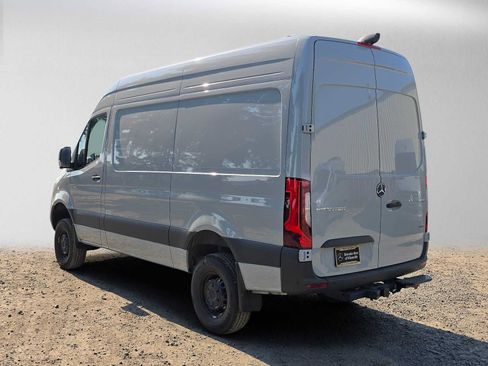 Used 2026 Mercedes-Benz Sprinter 2500 image 5