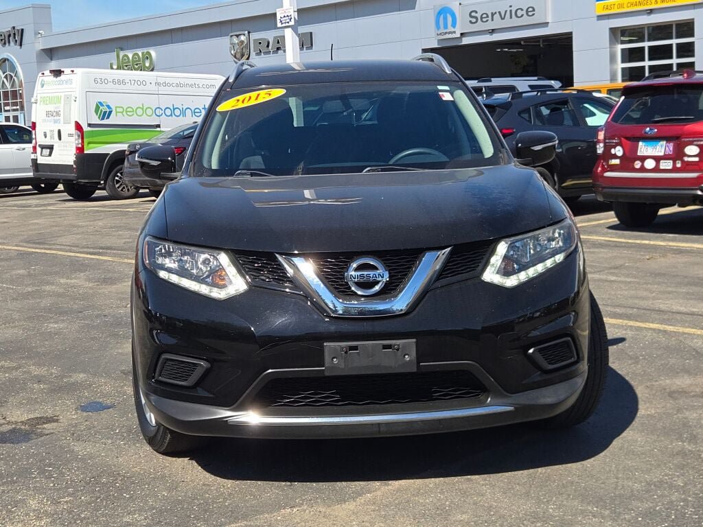 Used 2015 Nissan Rogue SV AWD/4WD image 3