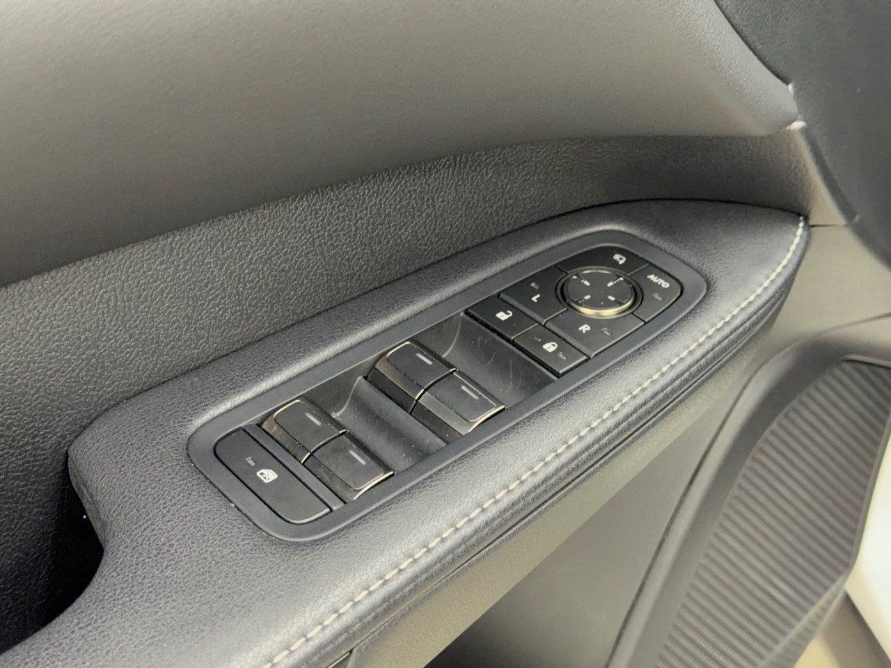 Used 2023 Lexus RX 350 w/ Accessory Package (Z1) AWD/4WD image 15