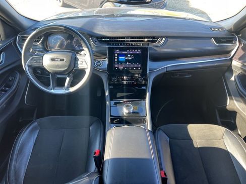 Used 2022 Jeep Grand Cherokee L Altitude image 25