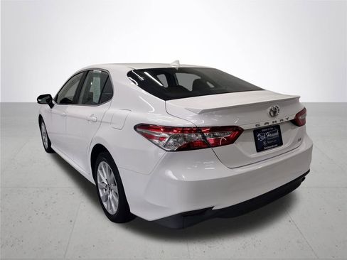 Used 2019 Toyota Camry LE w/ Carpet Mat Package FWD image 11