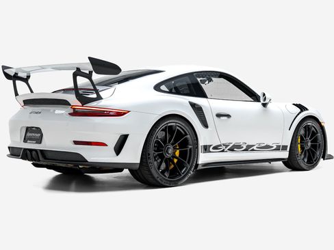 Used 2019 Porsche 911 GT3 RS RWD image 2