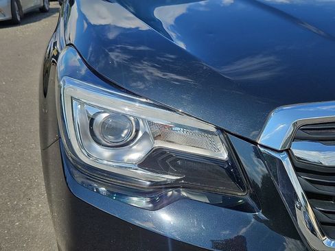 Used 2018 Subaru Forester 2.5i Limited AWD/4WD image 8