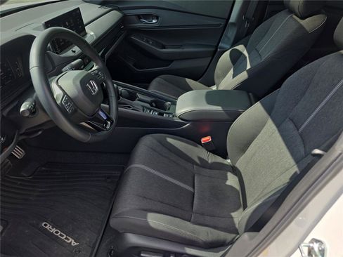 Used 2025 Honda Accord Sport image 11