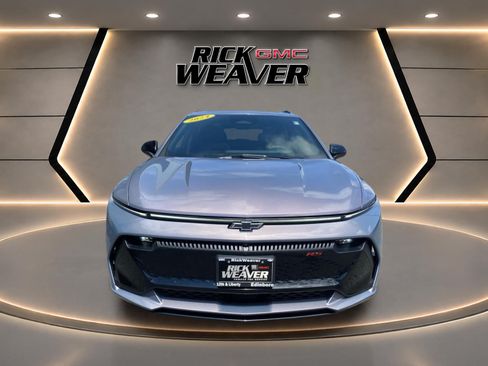 Used 2024 Chevrolet Equinox EV RS w/ LPO, All-Weather Mat Package AWD/4WD image 11