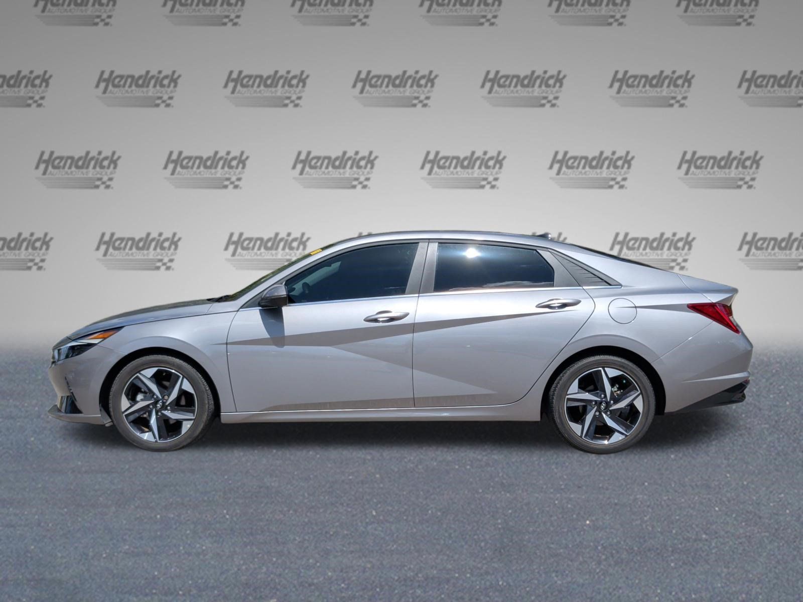 Used 2022 Hyundai Elantra Limited FWD image 10
