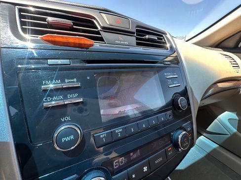 Used 2013 Nissan Altima 2.5 SL w/ 2.5 Moonroof Pkg FWD image 17