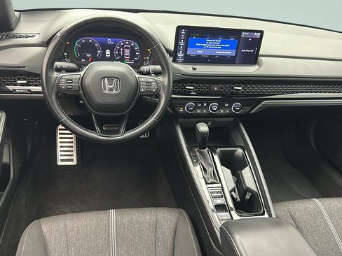 Used 2023 Honda Accord Sport image 10