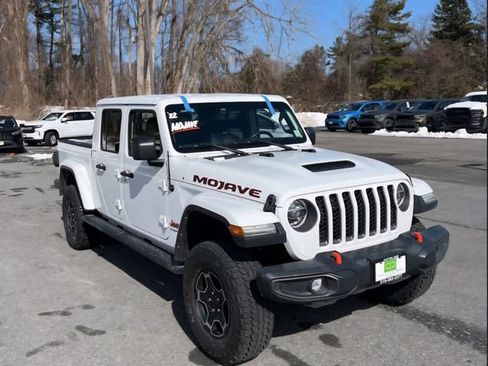 Used 2022 Jeep Gladiator Mojave w/ LED Lighting Group image 7
