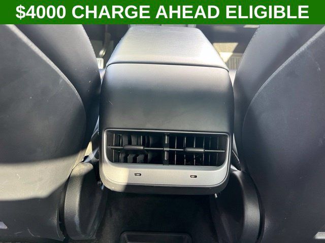 Used 2022 Tesla Model Y Performance AWD/4WD image 13