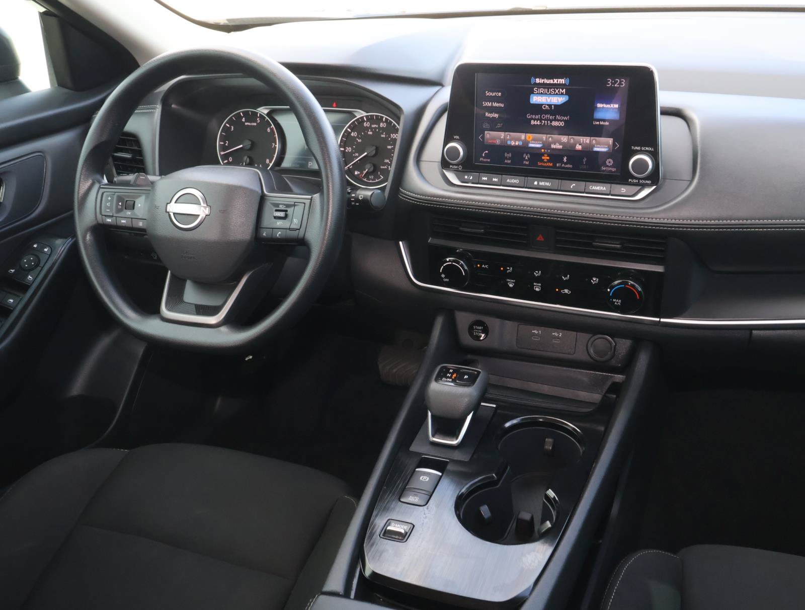 Used 2025 Nissan Rogue S FWD image 10