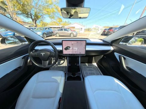 Used 2019 Tesla Model 3 Standard Range RWD image 35