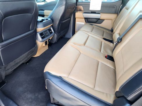 Used 2024 Ford F350 Lariat image 32