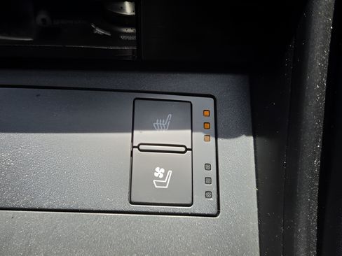 Used 2023 Lexus IS 350 F Sport AWD/4WD image 22
