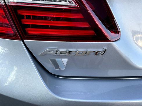 Used 2016 Honda Accord EX-L image 24