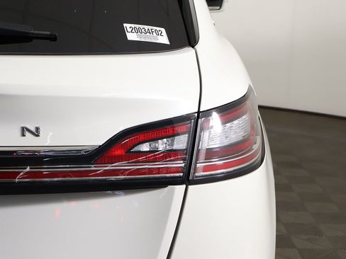 Used 2023 Lincoln Nautilus Reserve w/ Equipment Group 202A AWD/4WD image 20