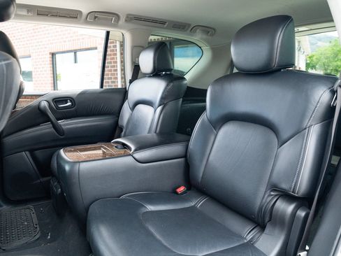 Used 2017 INFINITI QX80 4WD image 18