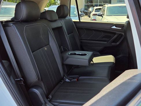 Certified 2023 Volkswagen Tiguan SE w/ Panoramic Sunroof Package FWD image 57