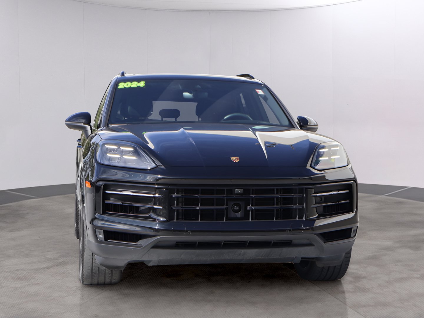 Used 2024 Porsche Cayenne AWD/4WD image 12