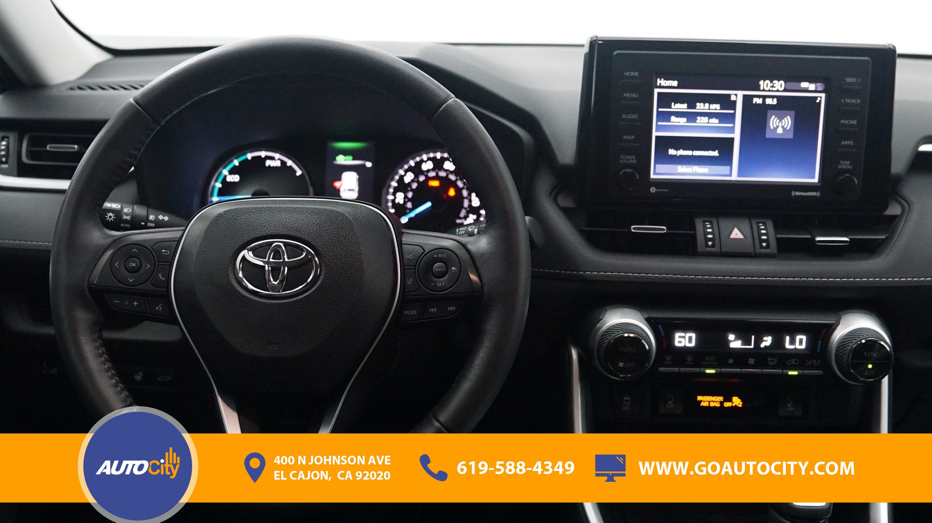 Used 2022 Toyota RAV4 XLE Premium AWD/4WD image 5