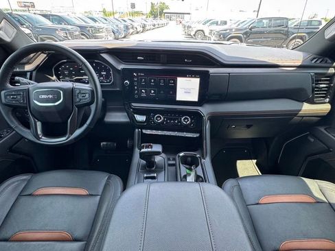 Used 2023 GMC Sierra 1500 AT4 w/ AT4 Premium Package AWD/4WD image 15