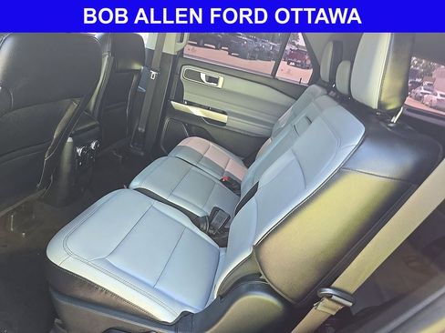 Used 2021 Ford Explorer XLT w/ Equipment Group 202A RWD image 13