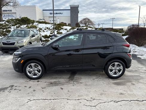 Used 2022 Hyundai Kona SEL image 2