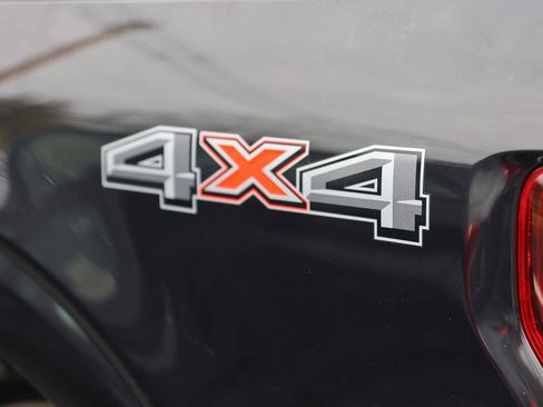 Used 2023 Ford F150 Lariat image 4