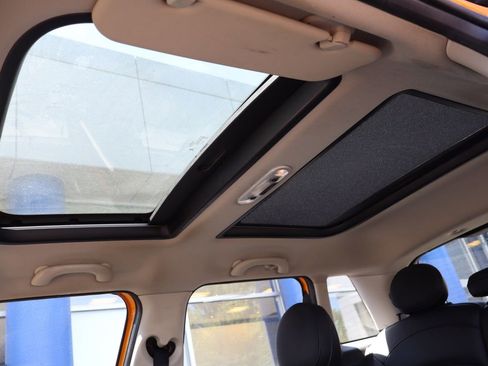 Used 2016 MINI Cooper 4-Door Hardtop FWD image 21