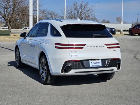 Used 2025 Genesis GV70 2.5T w/ Select Package image 4