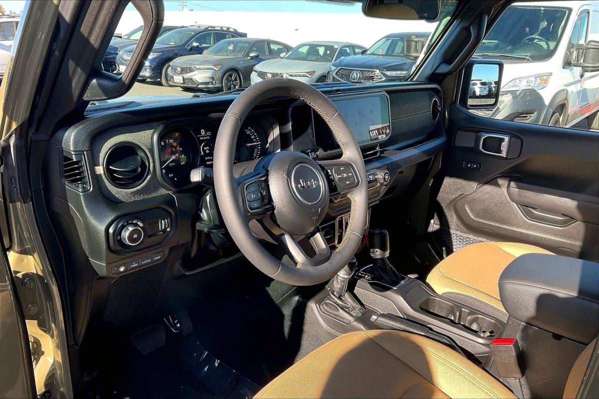 Used 2025 Jeep Wrangler Unlimited Sport S 4xe AWD/4WD image 11