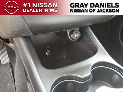 Used 2018 Dodge Journey GT FWD image 18