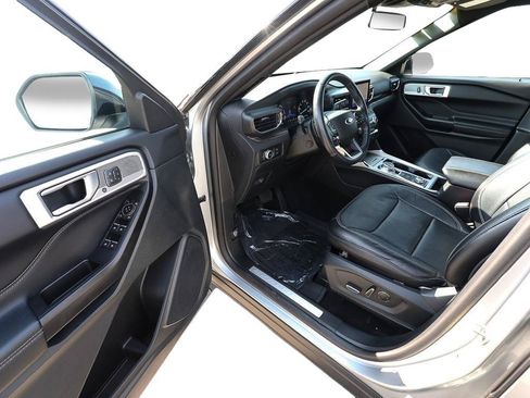 Used 2020 Ford Explorer Limited AWD/4WD image 17